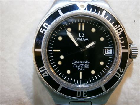 omega seamaster 200m automatic.